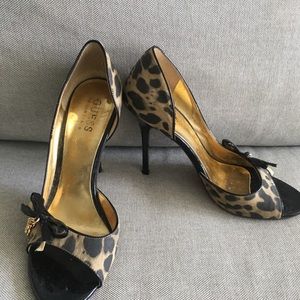 Guess Leopard Open Toe heel size 6
